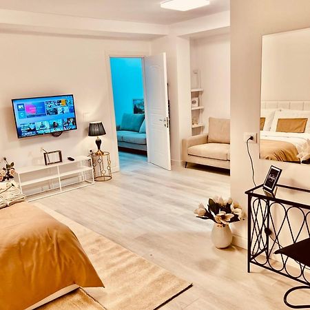Leo'S Apartments Tirana Garden View Agim Kadrimi Exterior photo