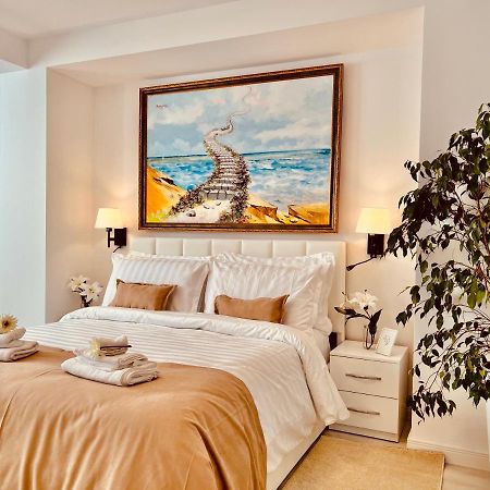 Leo'S Apartments Tirana Garden View Agim Kadrimi Exterior photo